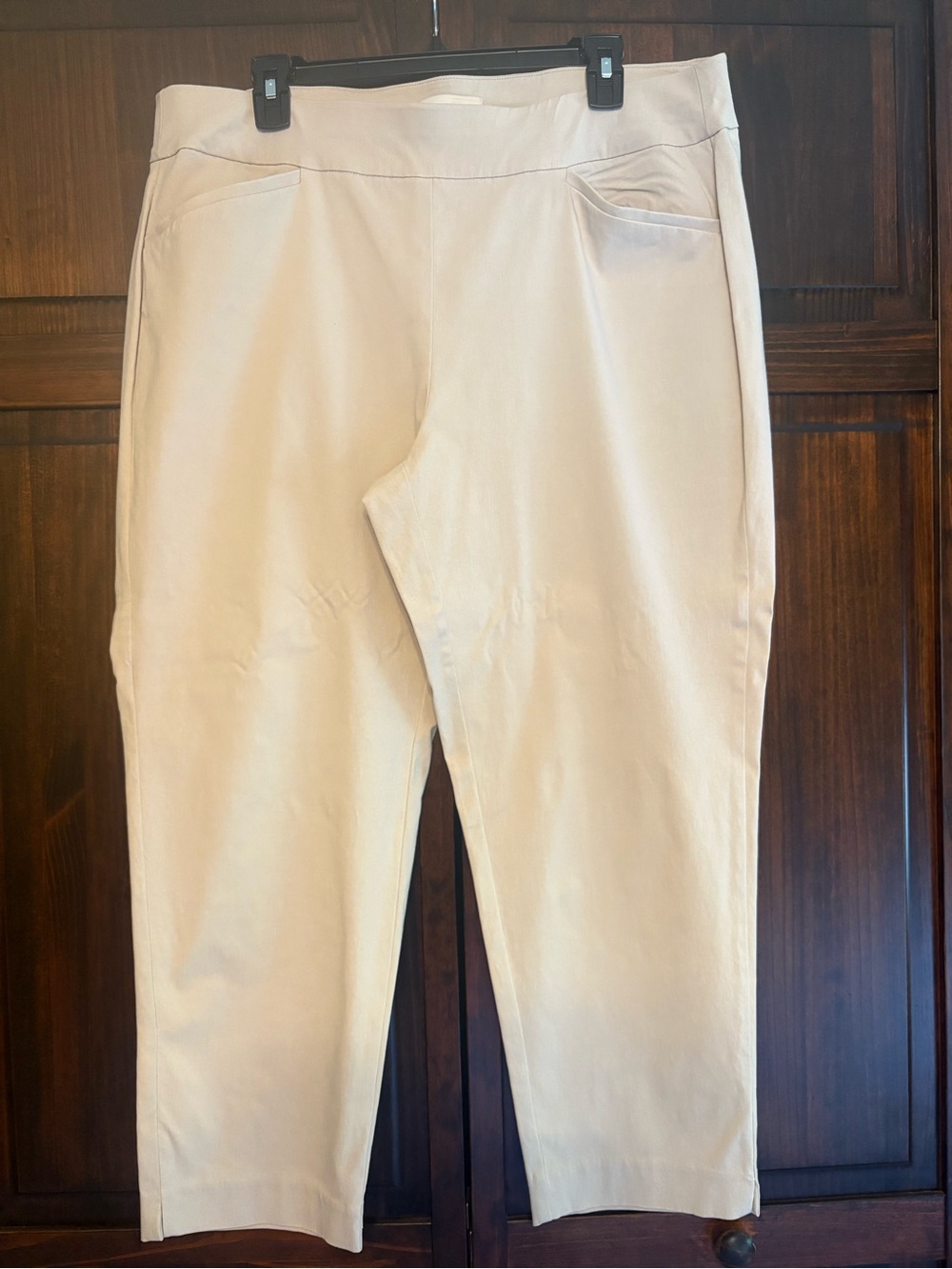 Talbots Cream Pull-On Cropped Pants